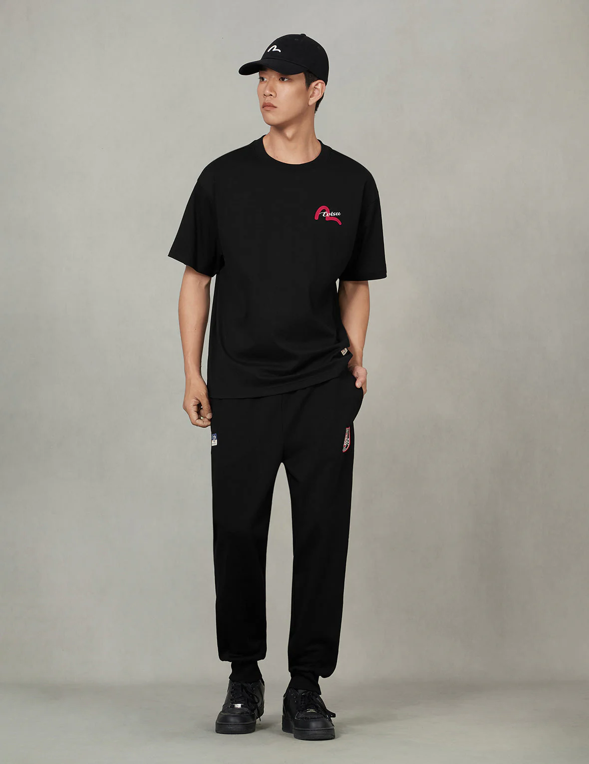 Henohenomohe Godhead Daicock Print Regular Fit Sweatpants - Image 10