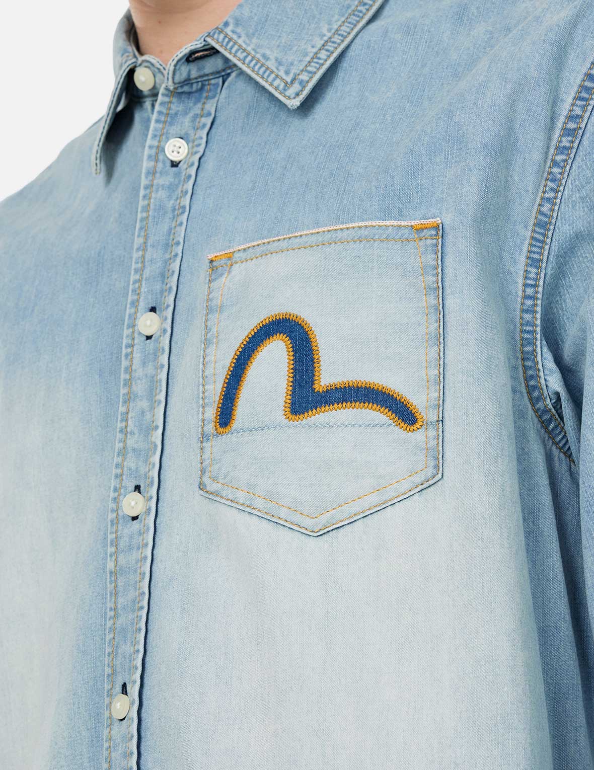 Inserted Seagull Embroidery Relax Fit Denim Shirt - Image 13