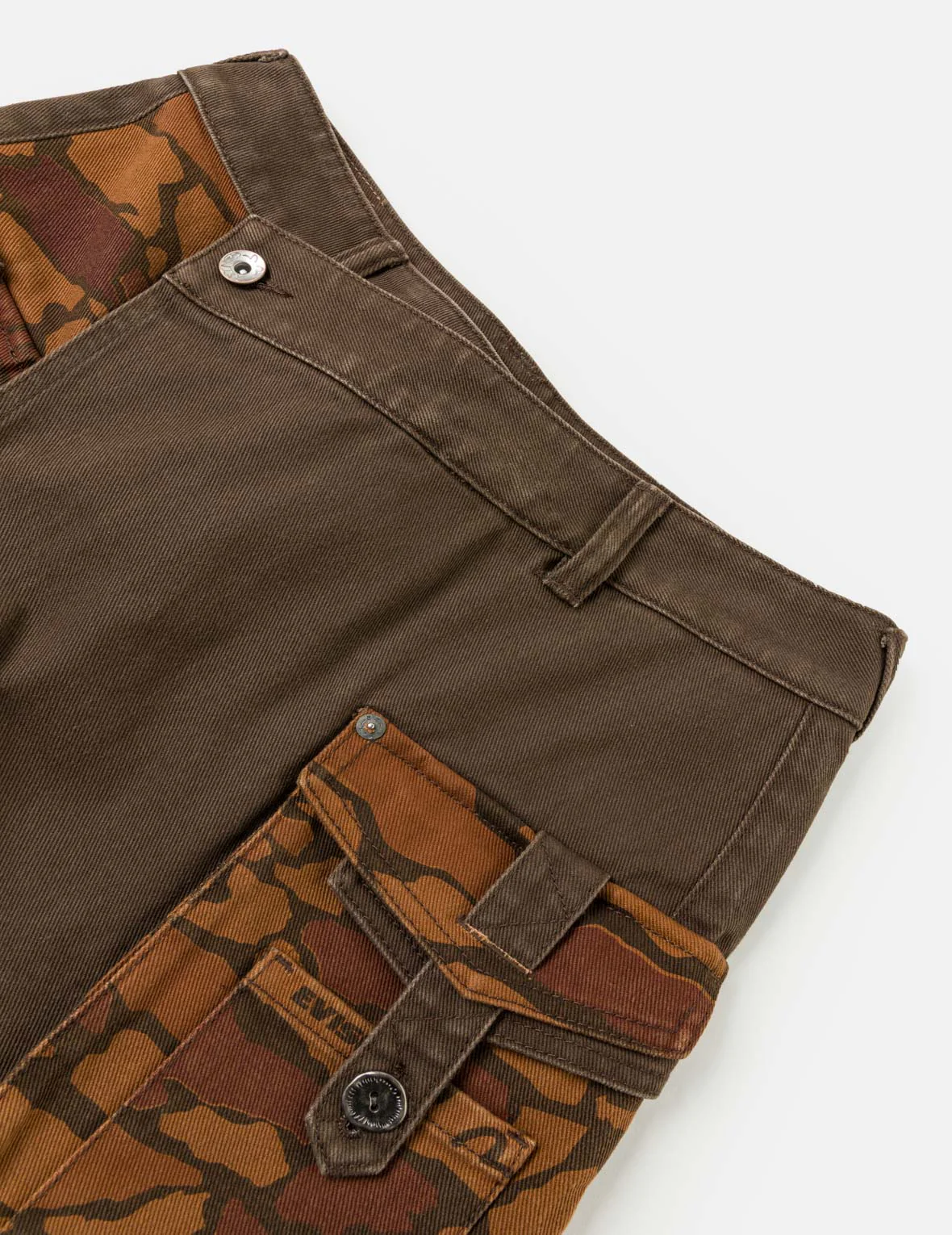 Ishigaki Camouflage Cargo Skorts - Image 8
