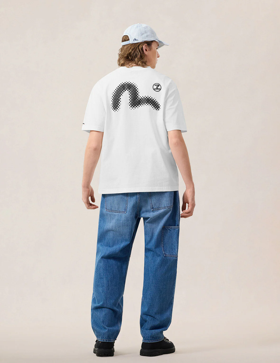 Japanese Logo Embroidery Pocket T-shirt - Image 11