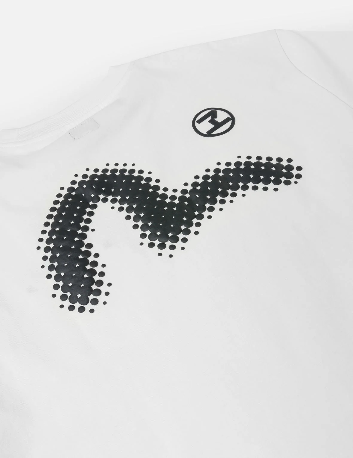 Japanese Logo Embroidery Pocket T-shirt - Image 13