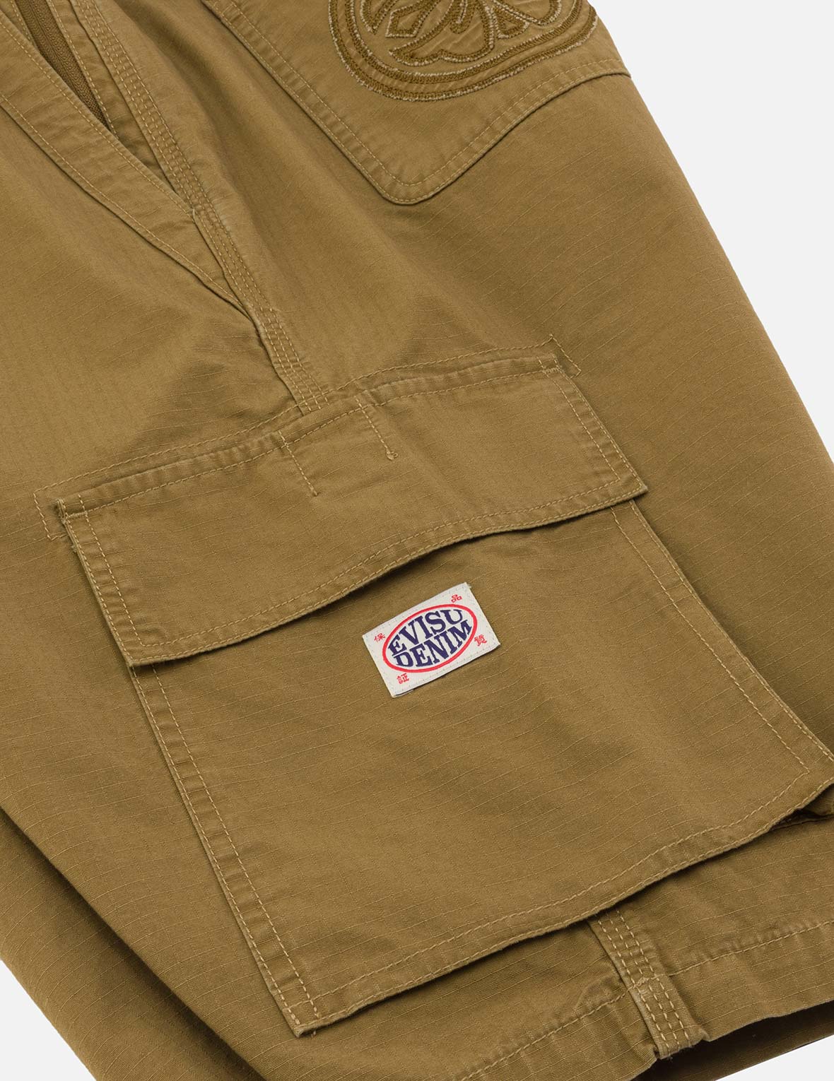 Kamon and "91" Appliqué Embroidery Regular Fit Cargo Shorts - Image 13