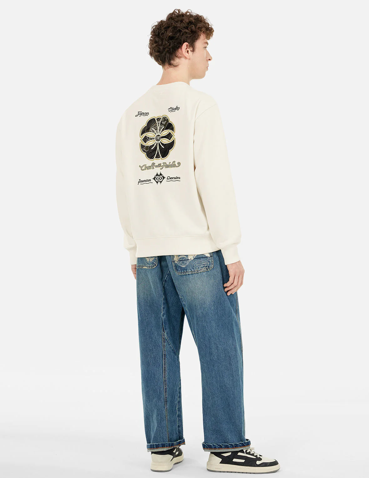 Kamon and Logo Brocade Applique Relax Fit Sweatshirts - Image 6