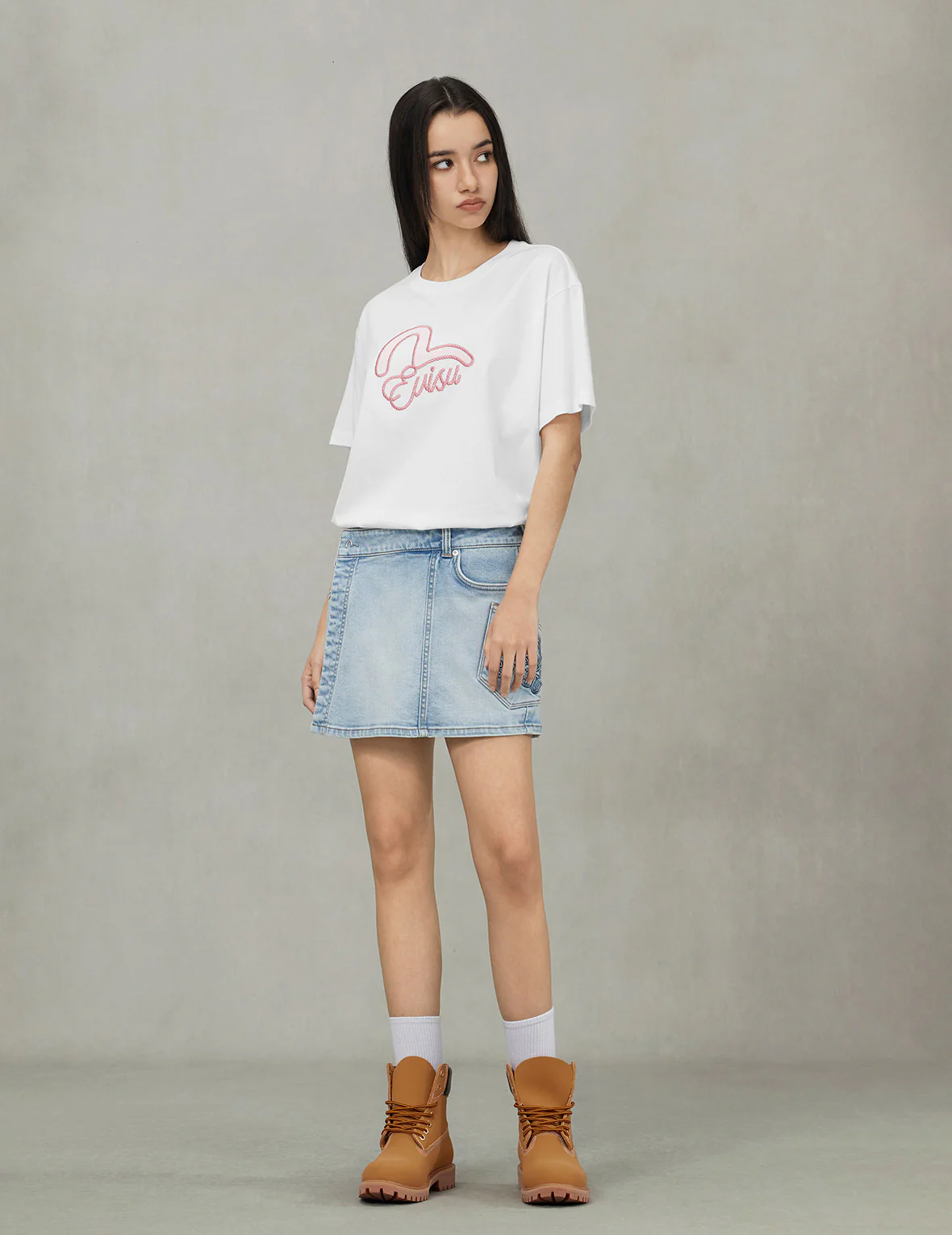 Kamon and Logo Embroidery Regular Fit Denim Skorts - Image 3