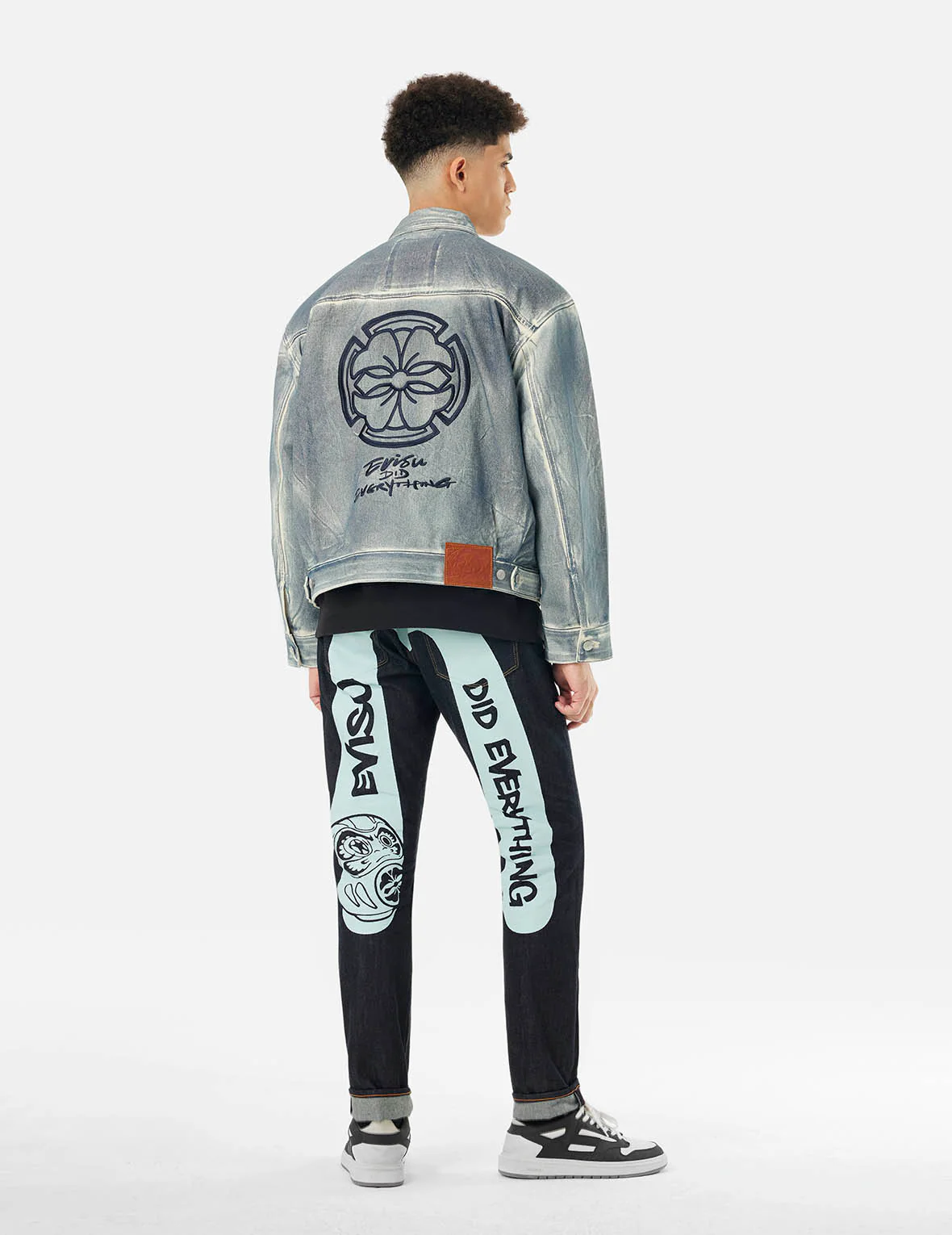 Kamon and Seagull Appliqué with Rubbing Print Fashion Fit Denim Jacket - Image 3