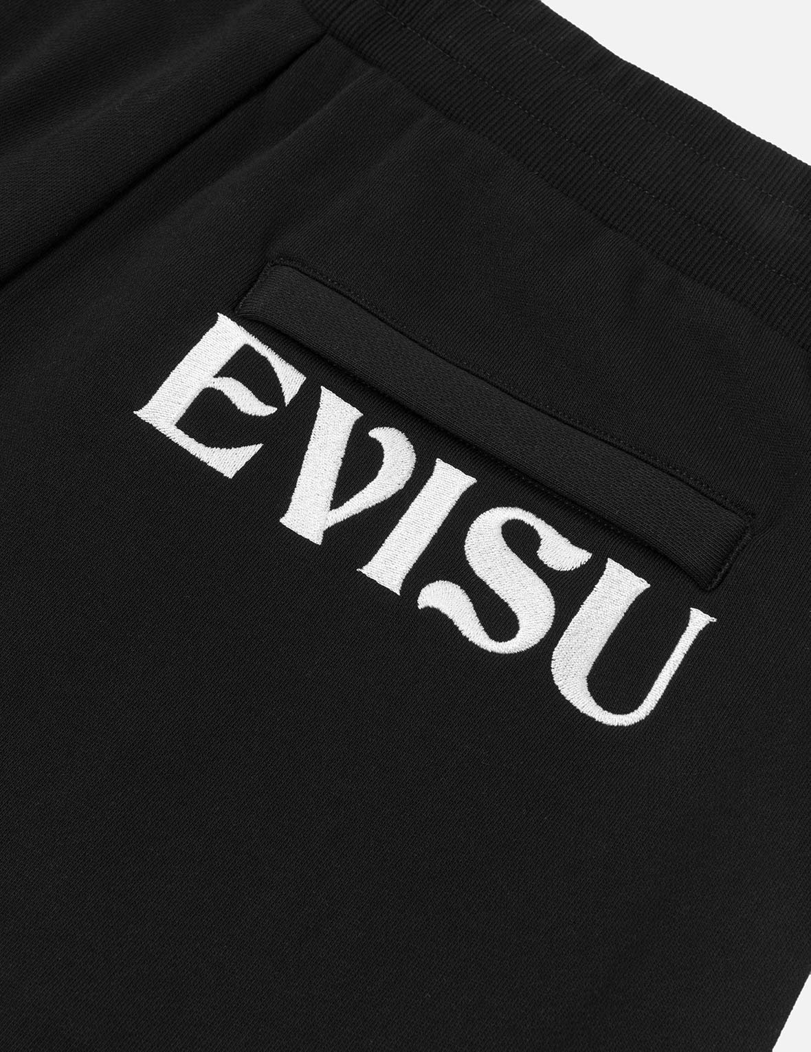 Kamon and Seagull Embroidery Fashion Fit Sweatshorts - Image 6