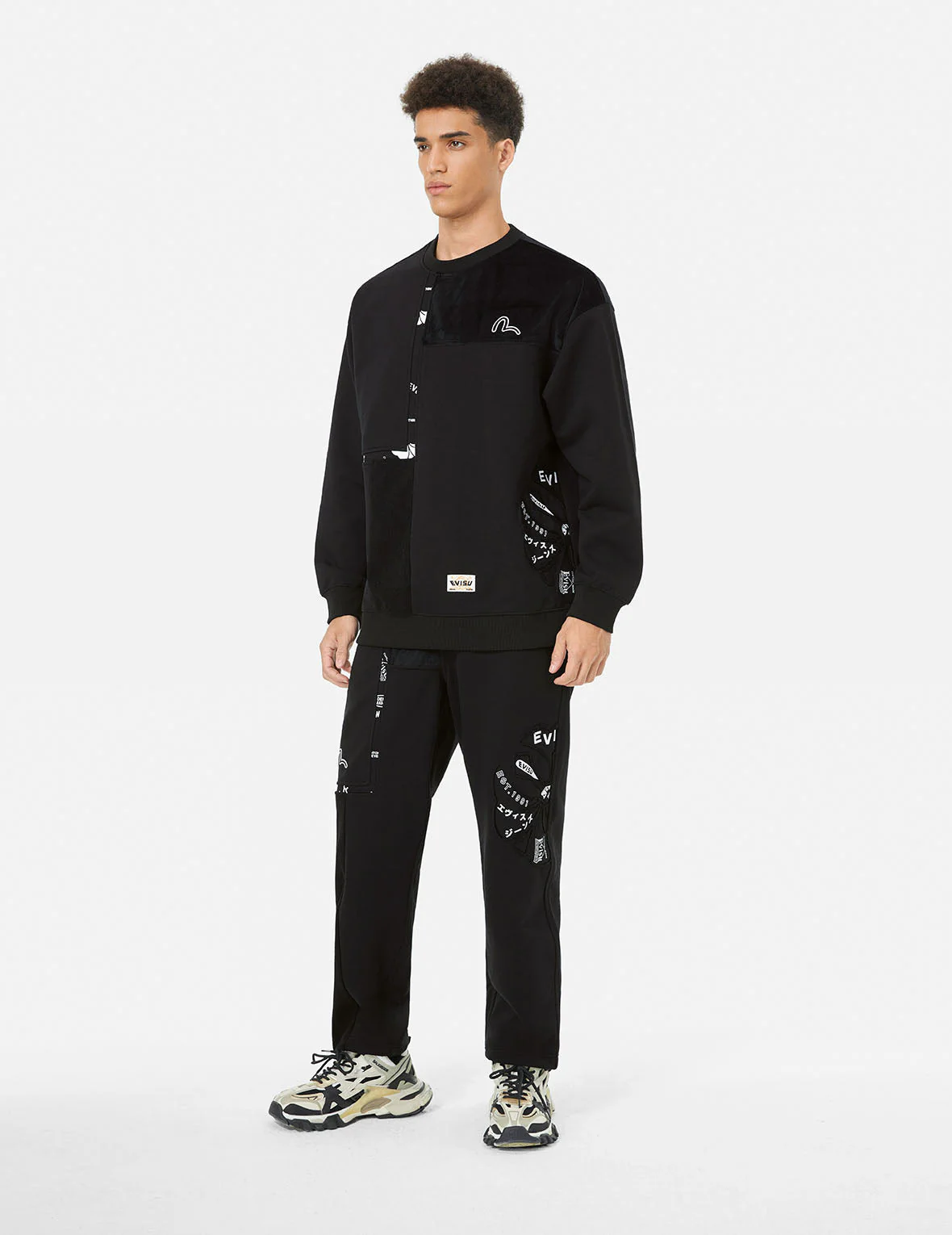 Kamon Appliqué Patchwork Loose Fit Sweatshirt - Image 3