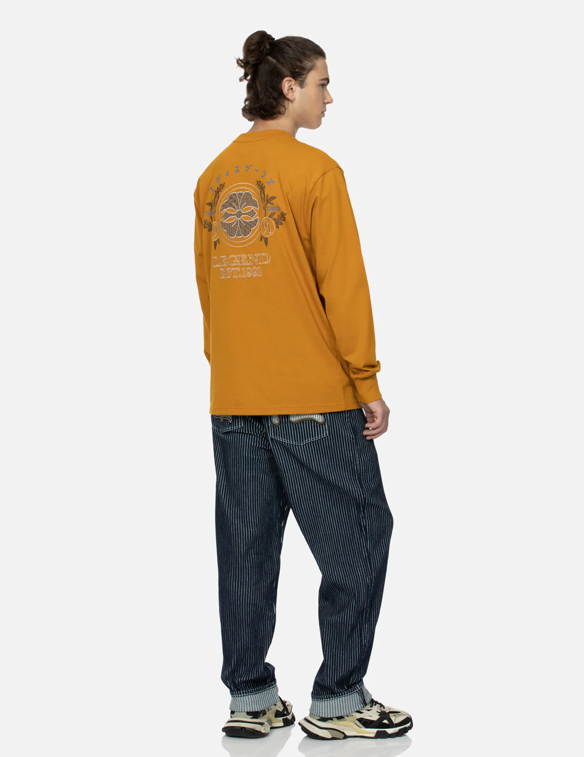 Kamon Embroidery and Logo Print Fashion Fit Long-Sleeve T-shirt - Image 3