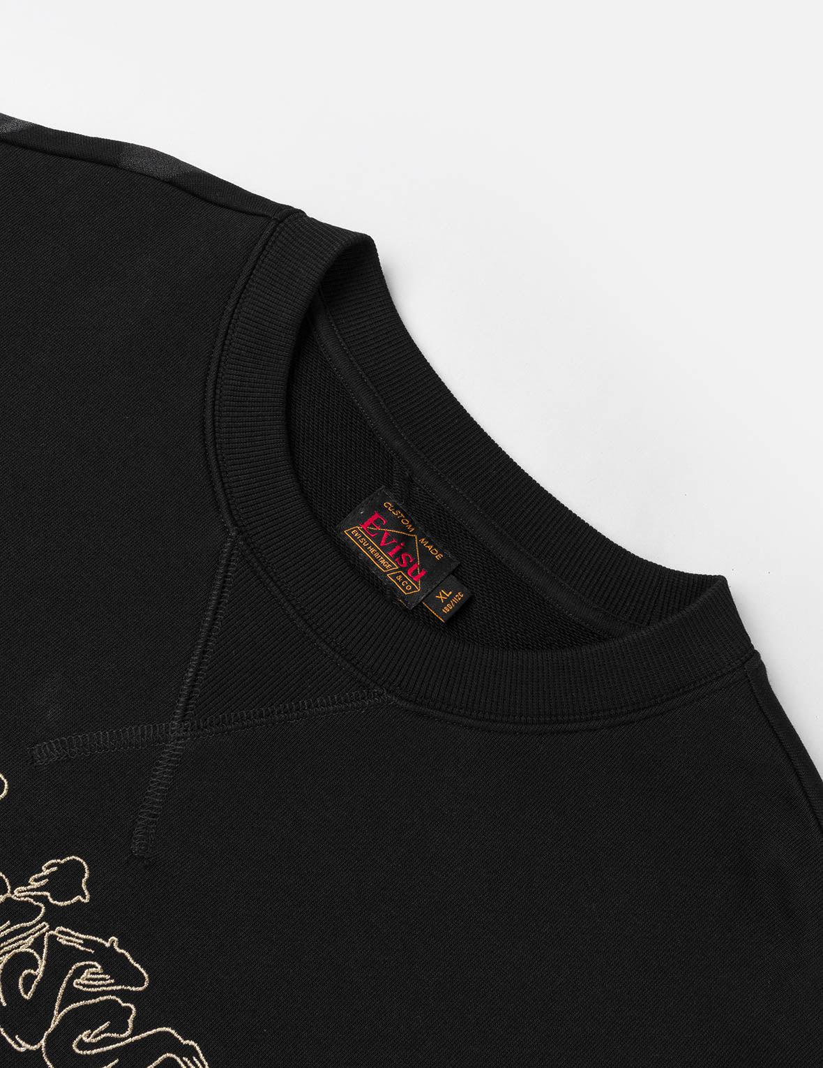 Kamon Embroidery Sweatshirt - Image 9