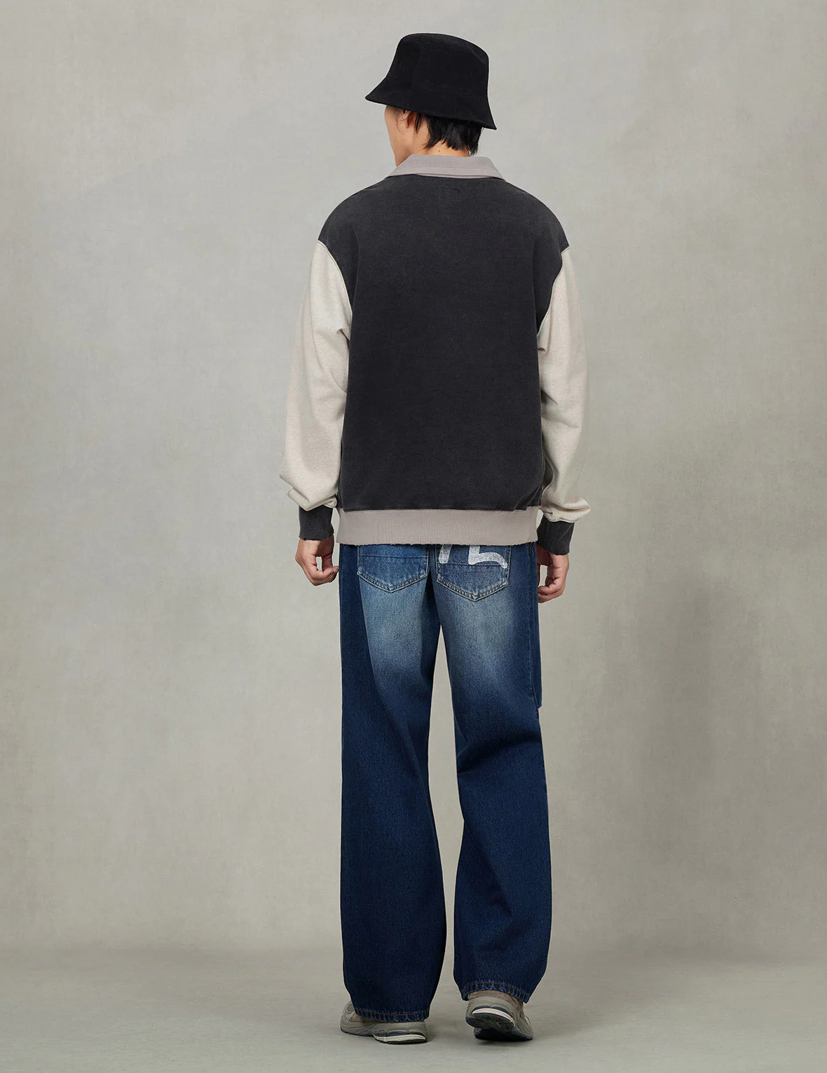 Logo Appliqué Regular Fit Half-Zip Color-Blocking Sweatshirt - Image 18