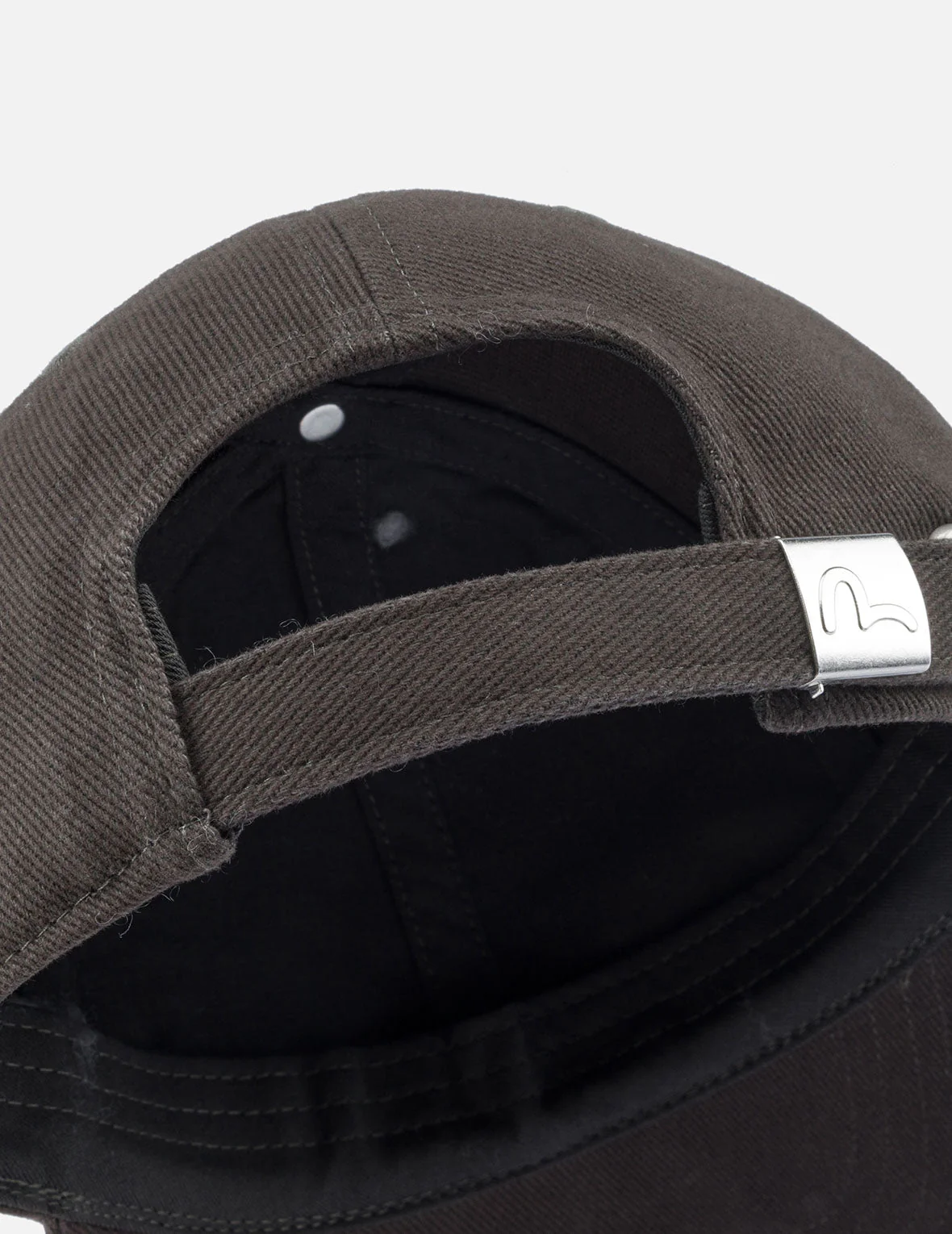 Logo Badge Embroidery Cap - Image 18