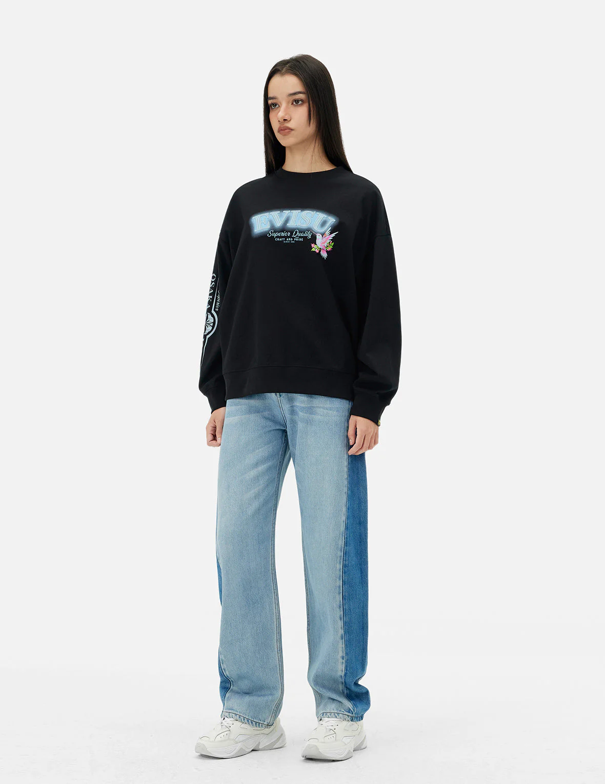 Logo Embroidery and Hummingbird Print Regular Fit T-shirt - Image 3