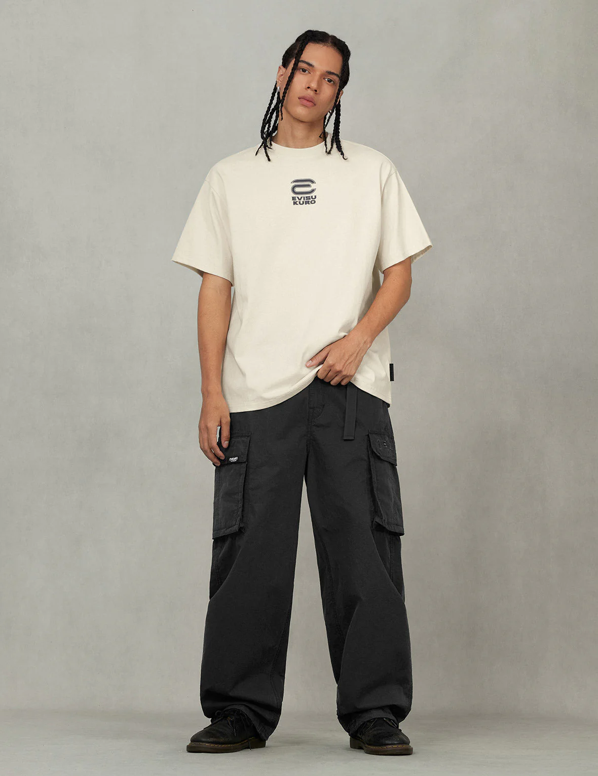 Logo Embroidery and multi-pocketsRelax Fit Cargo Pants - Image 5