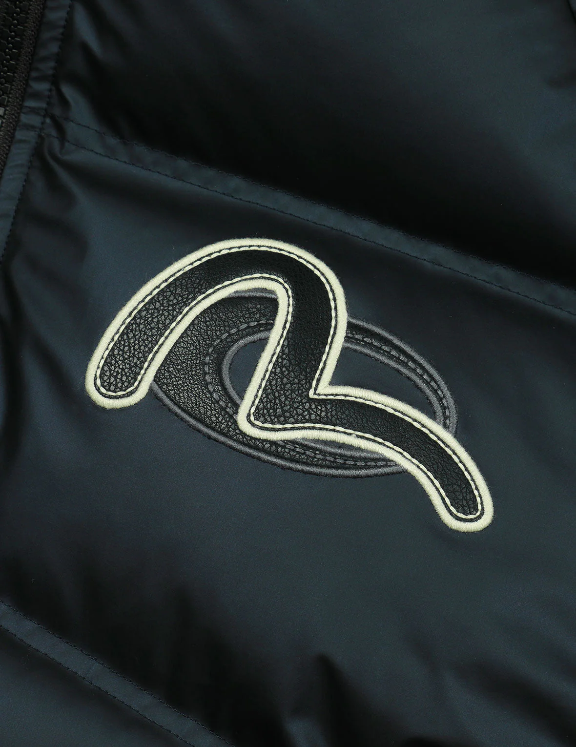 Logos and "Wheel of Wisdom" Embroidery Fashion Fit Down Jacket - Image 8
