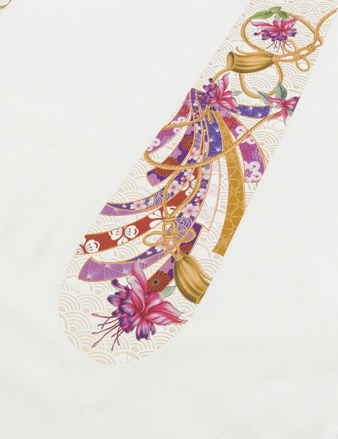 Magnolia and Knots Daicock Print Boyfriend T-shirt - Image 12
