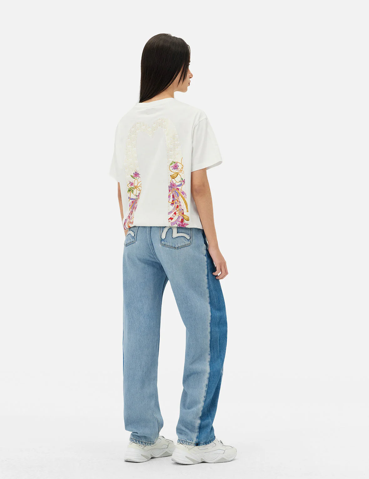 Magnolia and Knots Daicock Print Boyfriend T-shirt - Image 6