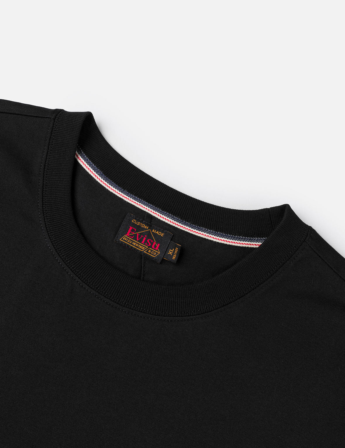 Monochrome Seagull Embroidery T-shirt - Image 17