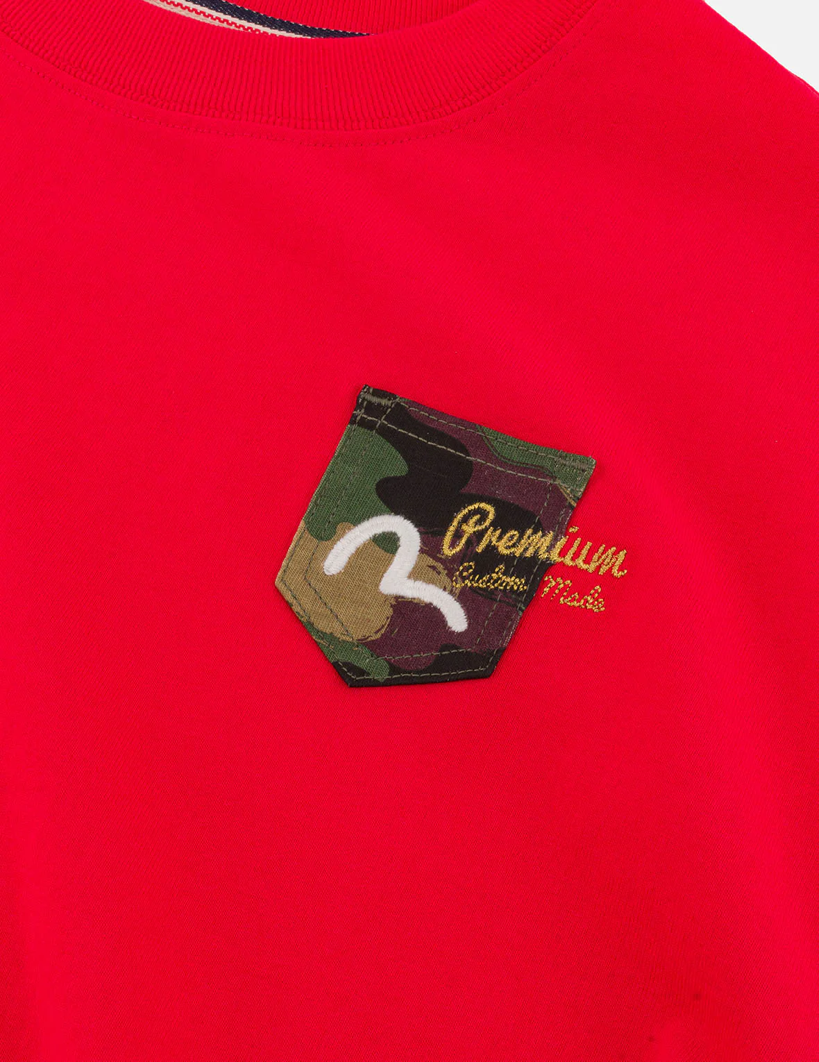 Multi-embroidery and Multi-pocket Relax Fit T-shirt - Image 11