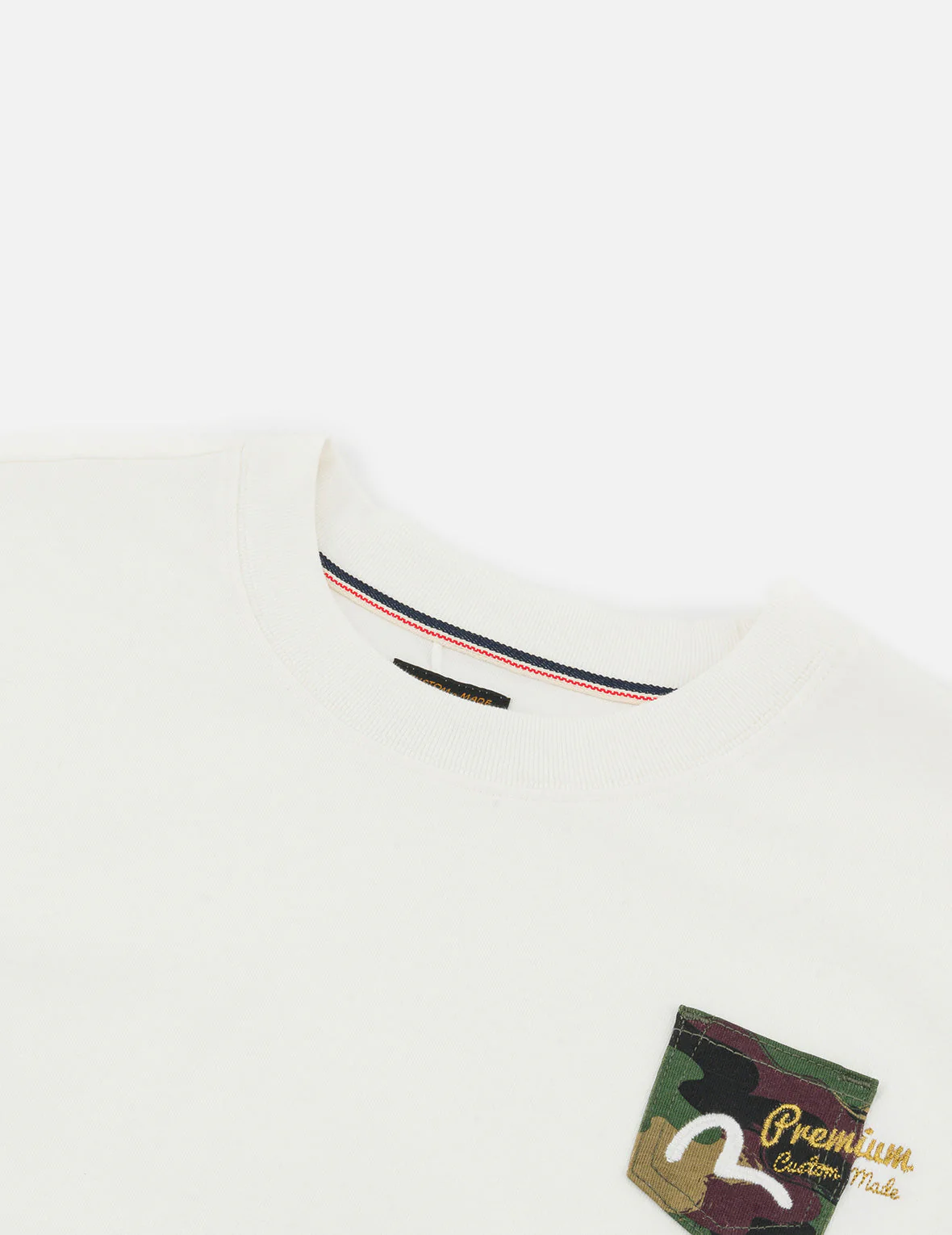 Multi-embroidery and Multi-pocket Relax Fit T-shirt - Image 12