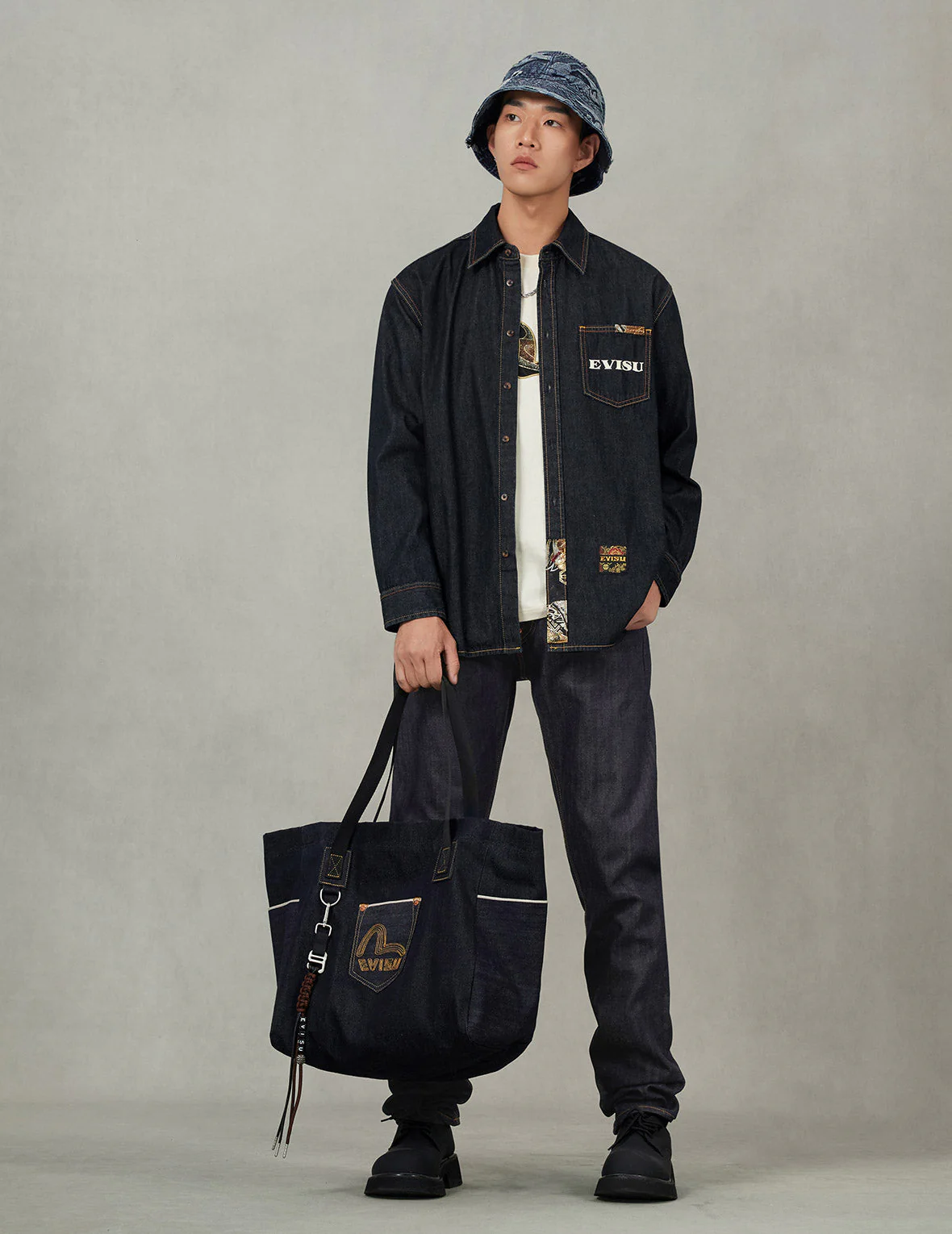 Multi-pocket and Barcode Seagull Embroidery Regular Fit Denim Shirt - Image 3
