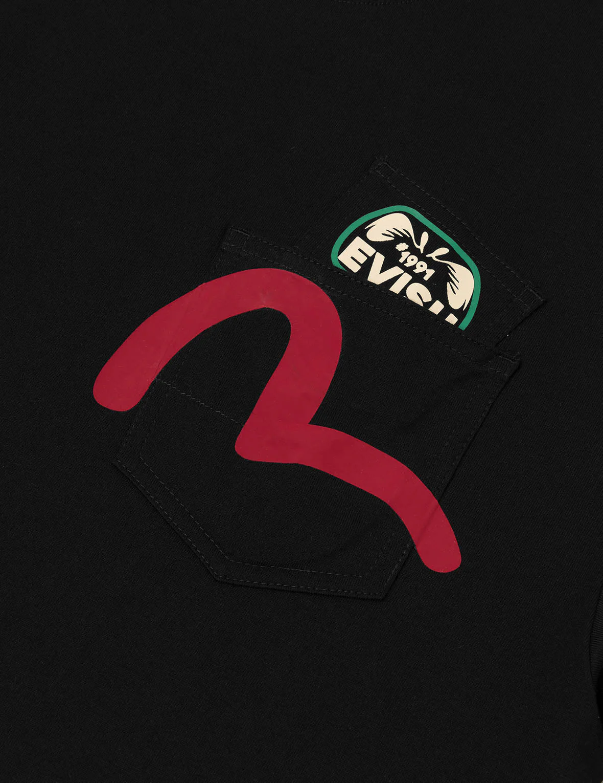 Multi-Pocket and Multi-Print Detail Relax Fit T-Shirt - Image 16
