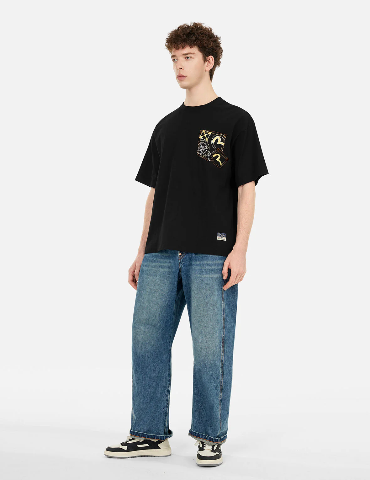 Multi-Pocket and Multi-Print Loose Fit T-shirt - Image 8