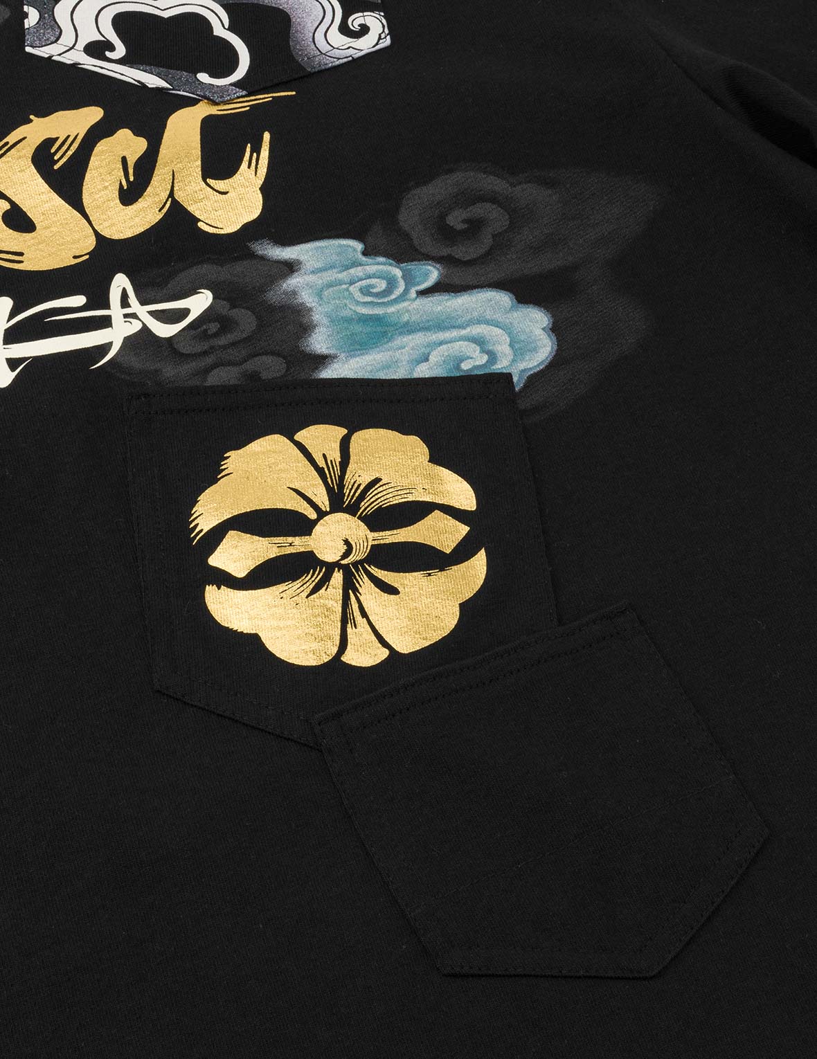 Multi-Pocket Foil Print T-Shirt - Image 16