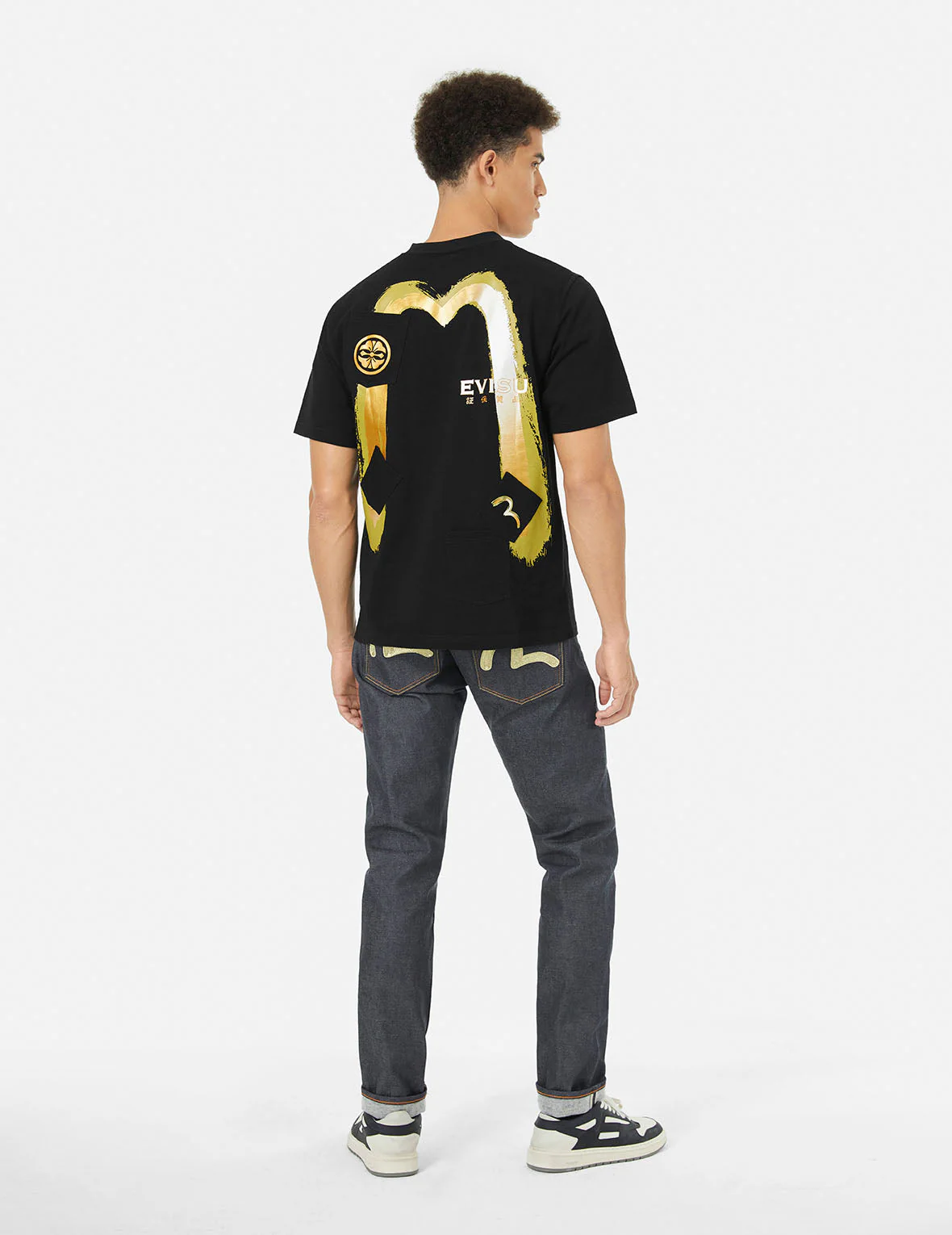 Multi-Pocket Print and Seagull Brushstroke Daicock Print Regular Fit T-Shirt - Image 3