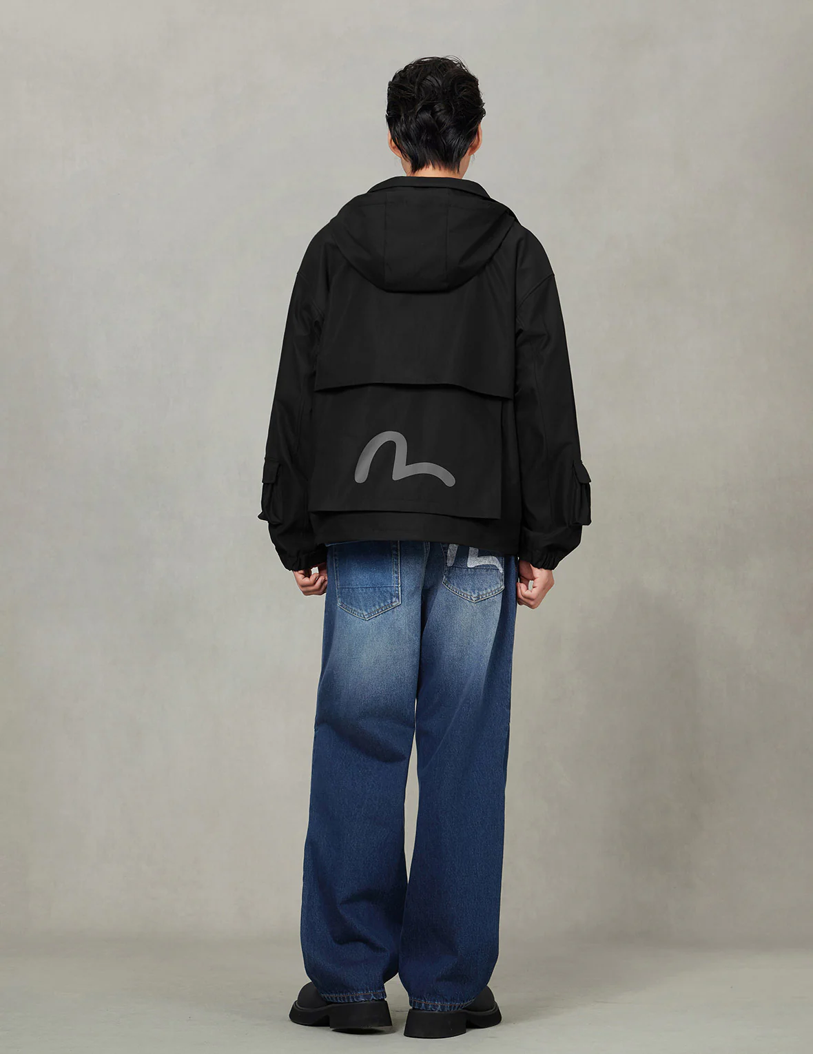 Multi-Pocket Regular Fit Outdoor Jacket with Detachable Hood - Image 15