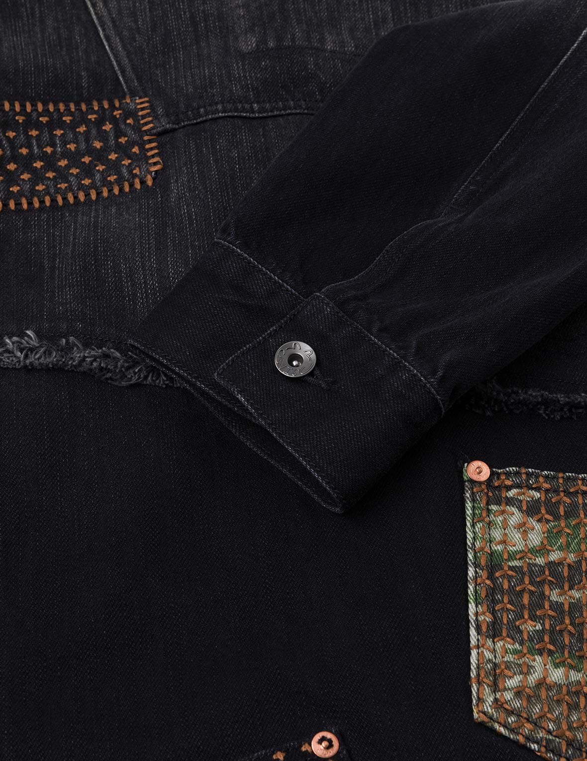 Multi-Pocket Relax Fit Washed Denim Jacket - Image 14