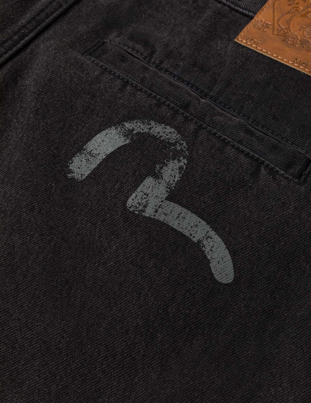 Multi-Pocket Seagull Black Jorts - Image 5