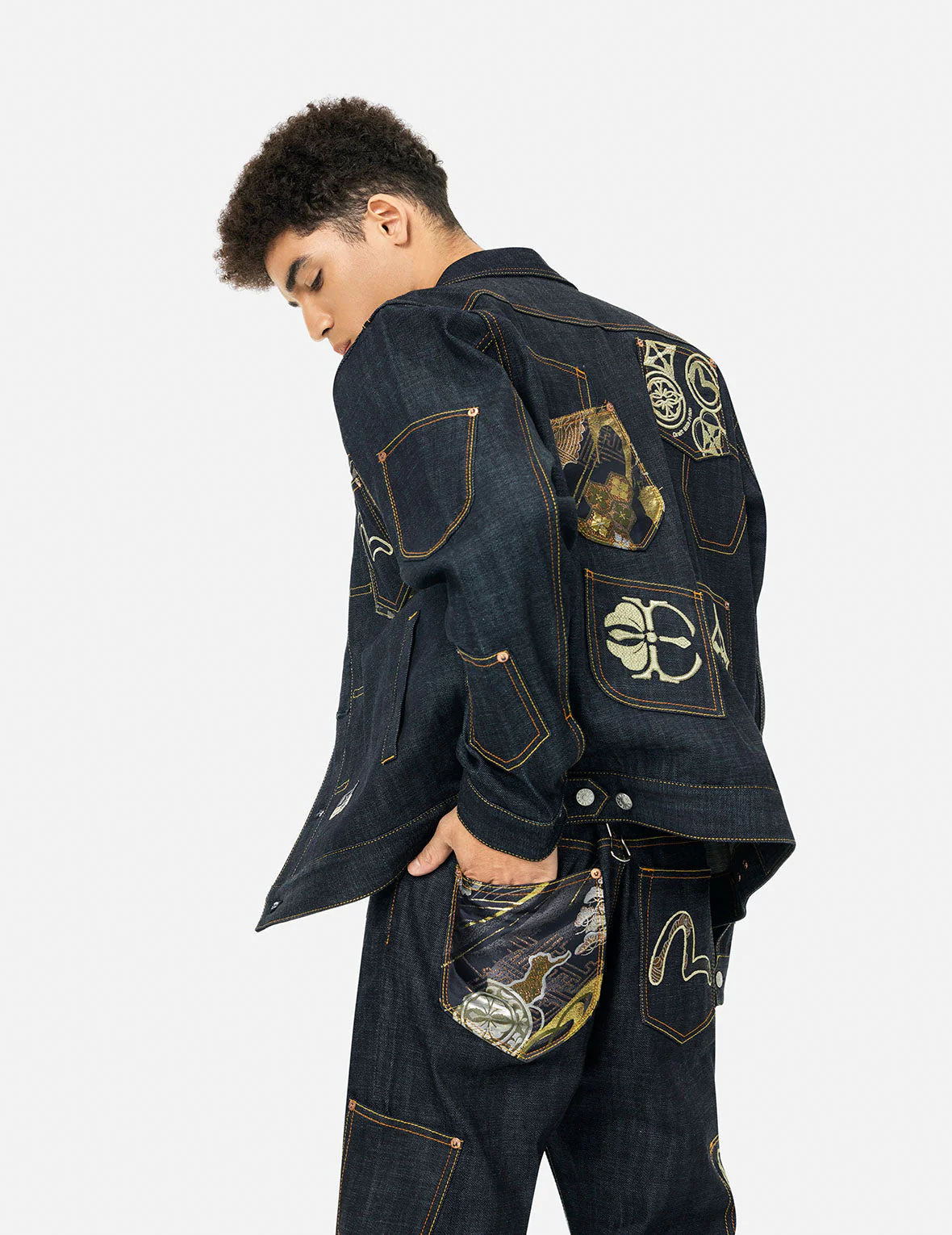 Multi-Pocket with Brocade Patch Regular Fit Denim Jacket - Image 5