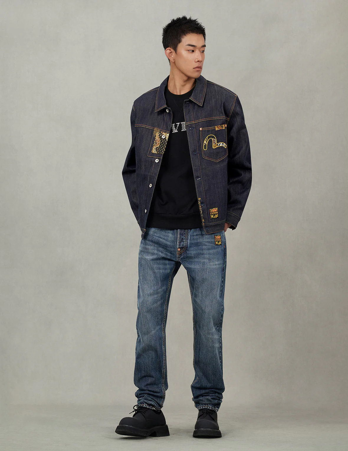 Multi-Pocket with Brocade Patch Relax Fit Denim Jacket - Image 5
