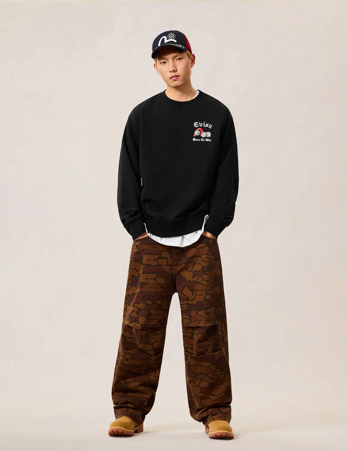Poker Lucky Dice Embroidery Sweatshirt - Black - Image 12