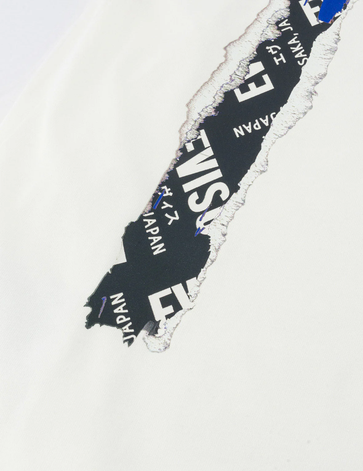 Poster Daicock Print Regular Fit T-shirt - Image 11