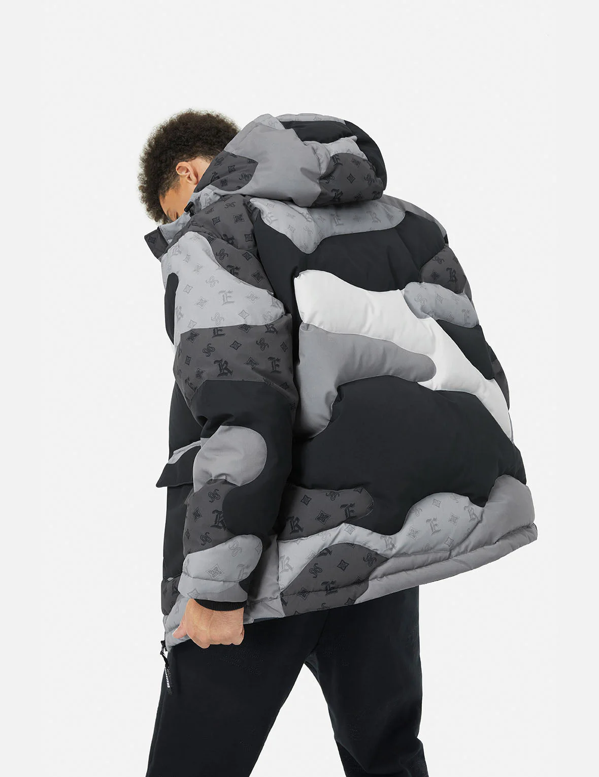 Quilted Camouflage Panels and Allover Logo Print Loose Fit Down Jacket - Image 2