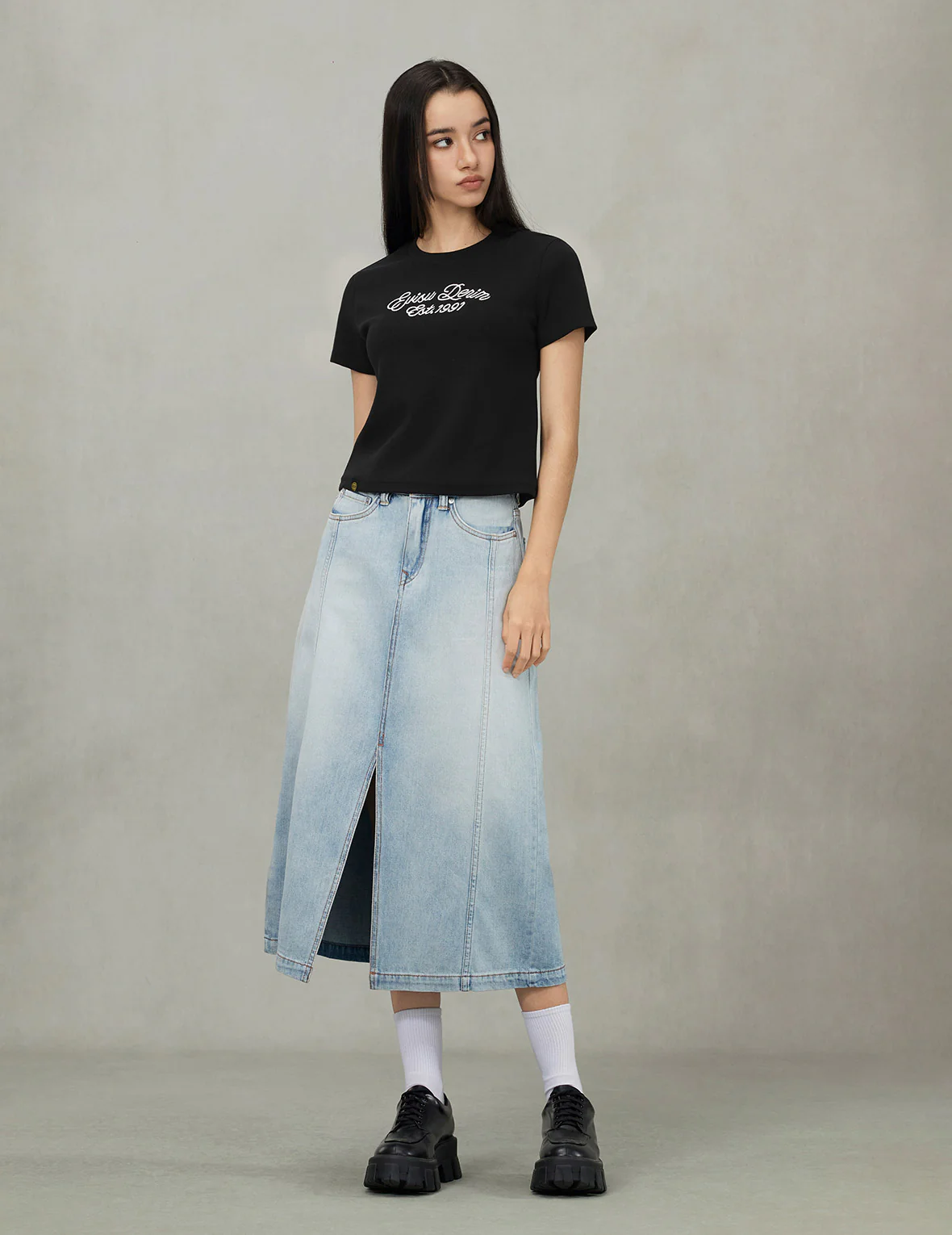 Rope Twist Slogan Embroidery Boyfriend T-Shirt - Image 3