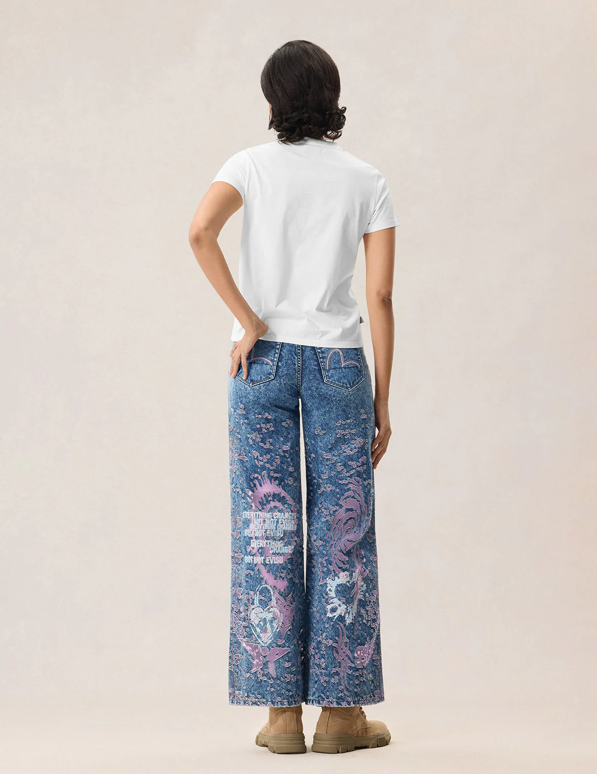 Sakura Embroidery Seagull Print T-Shirt - Image 10