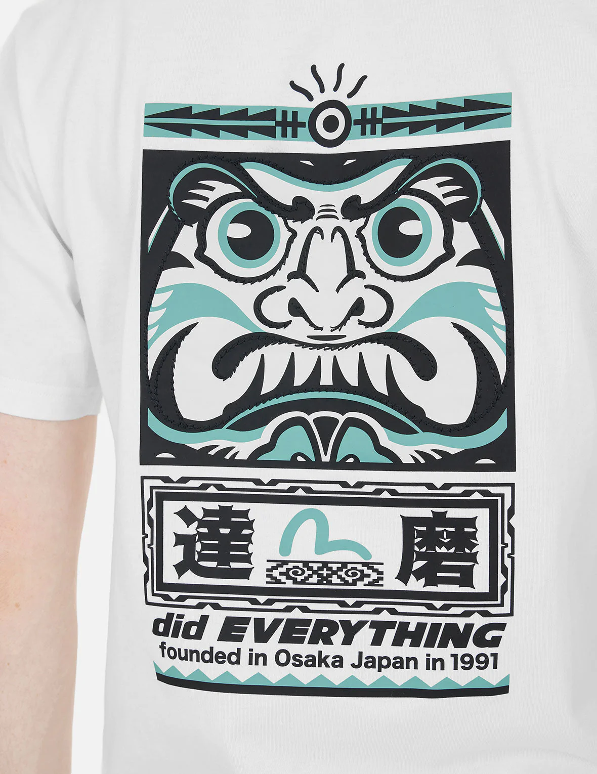 Seagull and Daruma Totem Print Regular Fit T-shirt - Image 12