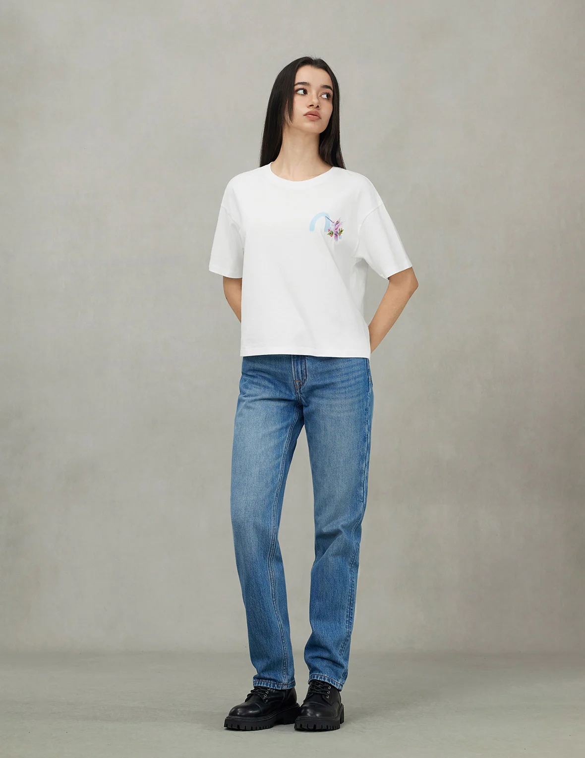 Seagull and Hummingbird Print Cropped T-shirt - Image 3