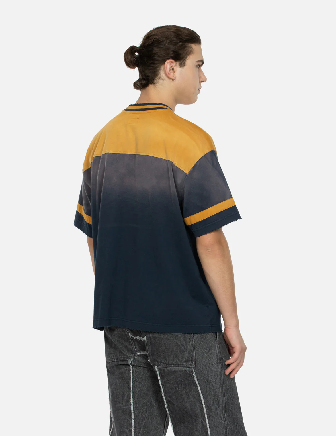 Seagull and Logo Appliqué Embroidery Boxy V-Neck T-shirt - Image 8