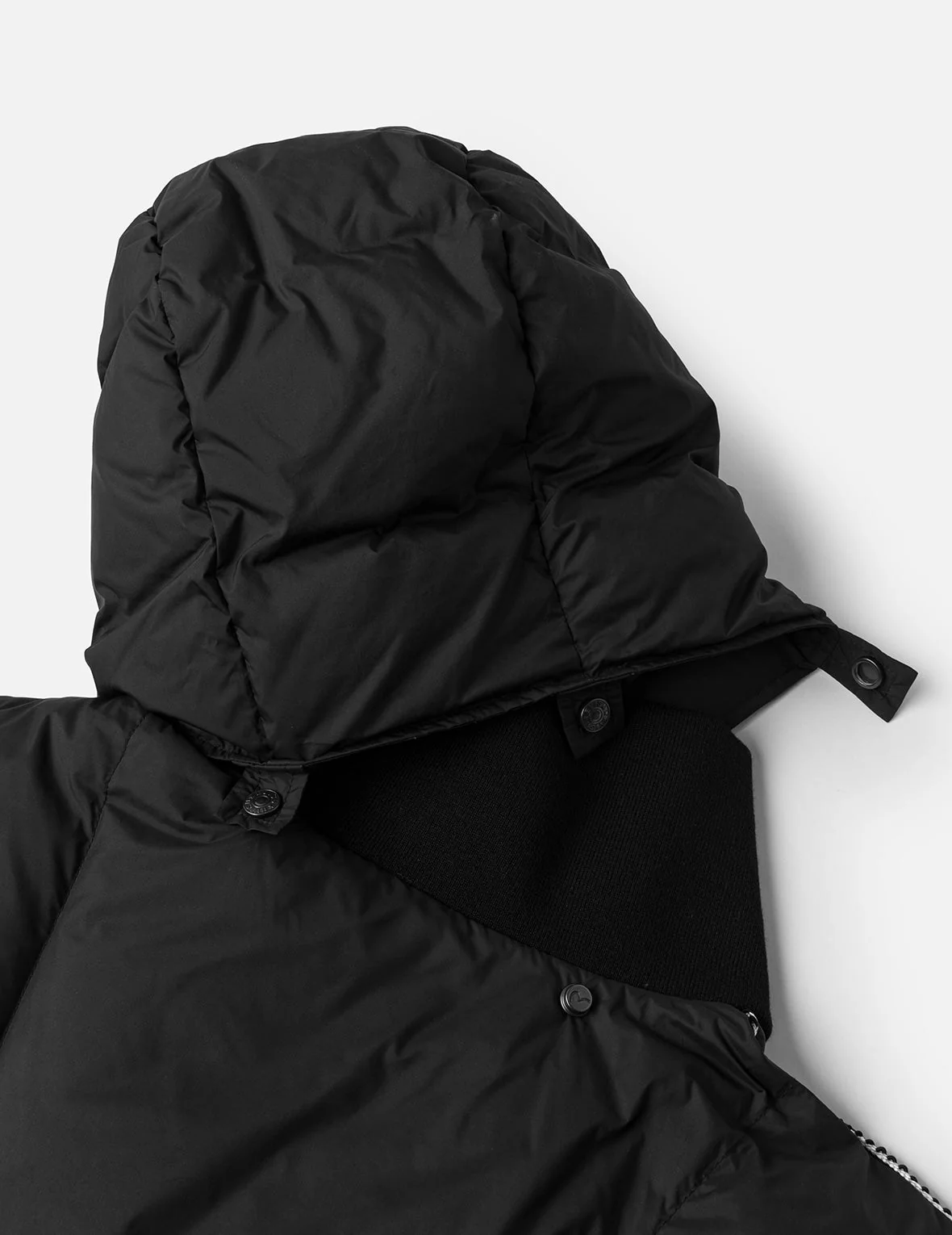 Seagull and Logo Embroidery Fashion Fit Down Jacket with Detachable Hood - Image 12