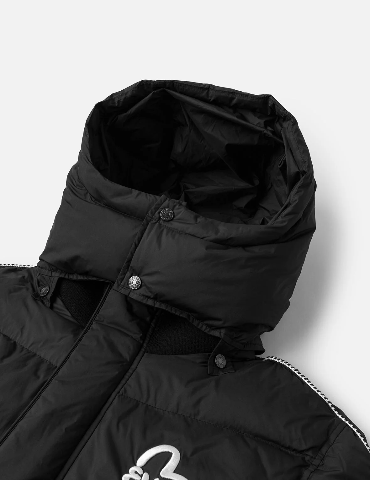 Seagull and Logo Embroidery Fashion Fit Down Jacket with Detachable Hood - Image 9