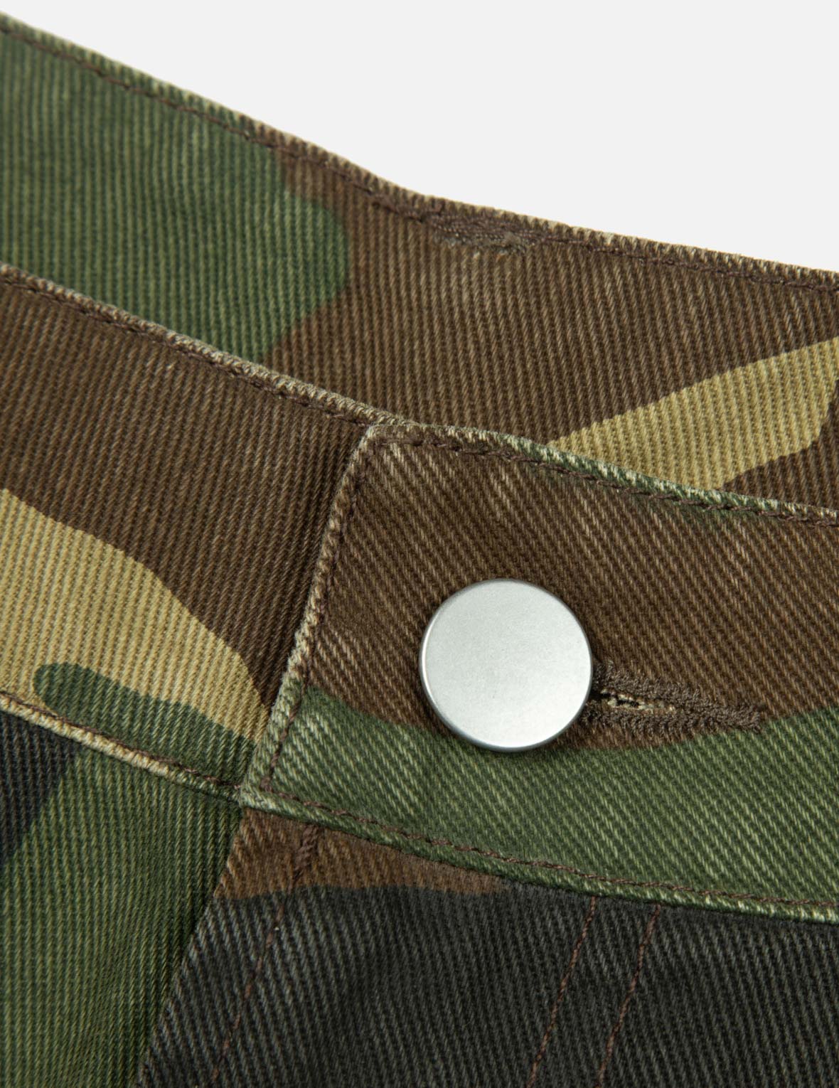 Seagull Appliqué Embroidery Baggy Fit Camo Parachute Pants - Image 10
