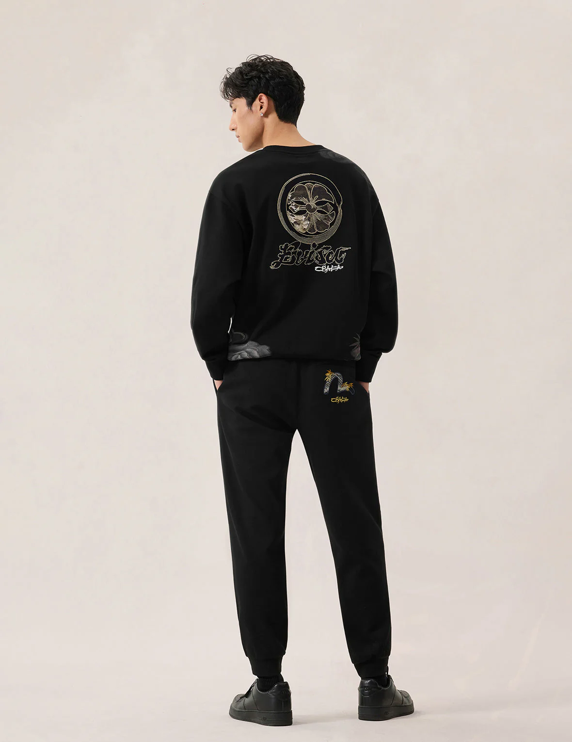 Seagull Brocade Appliqué Sweatpants - Image 8