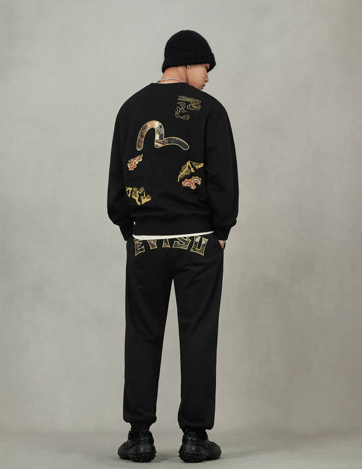 Seagull Brocade Appliqué Relax Fit Sweatshirt - Image 12