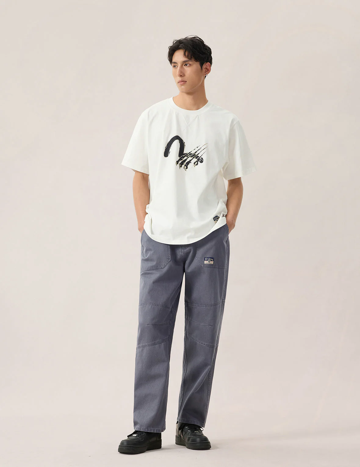 Seagull Claw Print T-shirt - Image 11