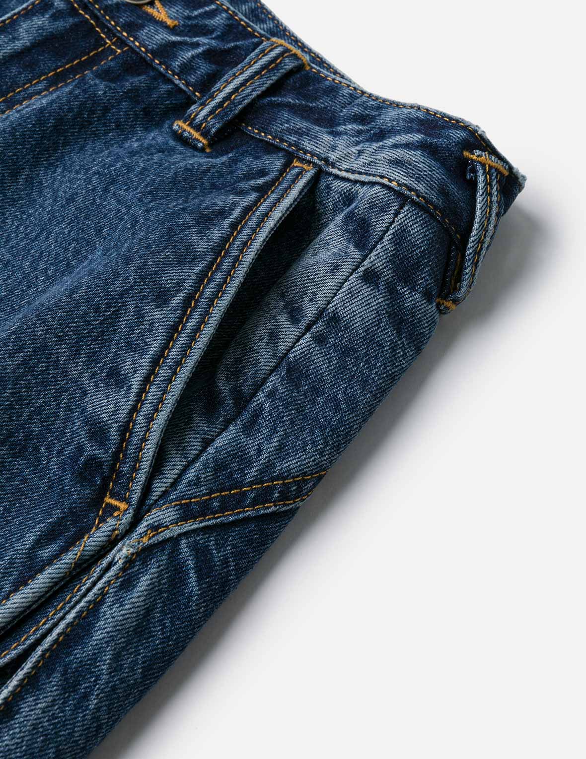 Seagull Embossed Fashion Fit Pleated Denim Shorts - Image 9