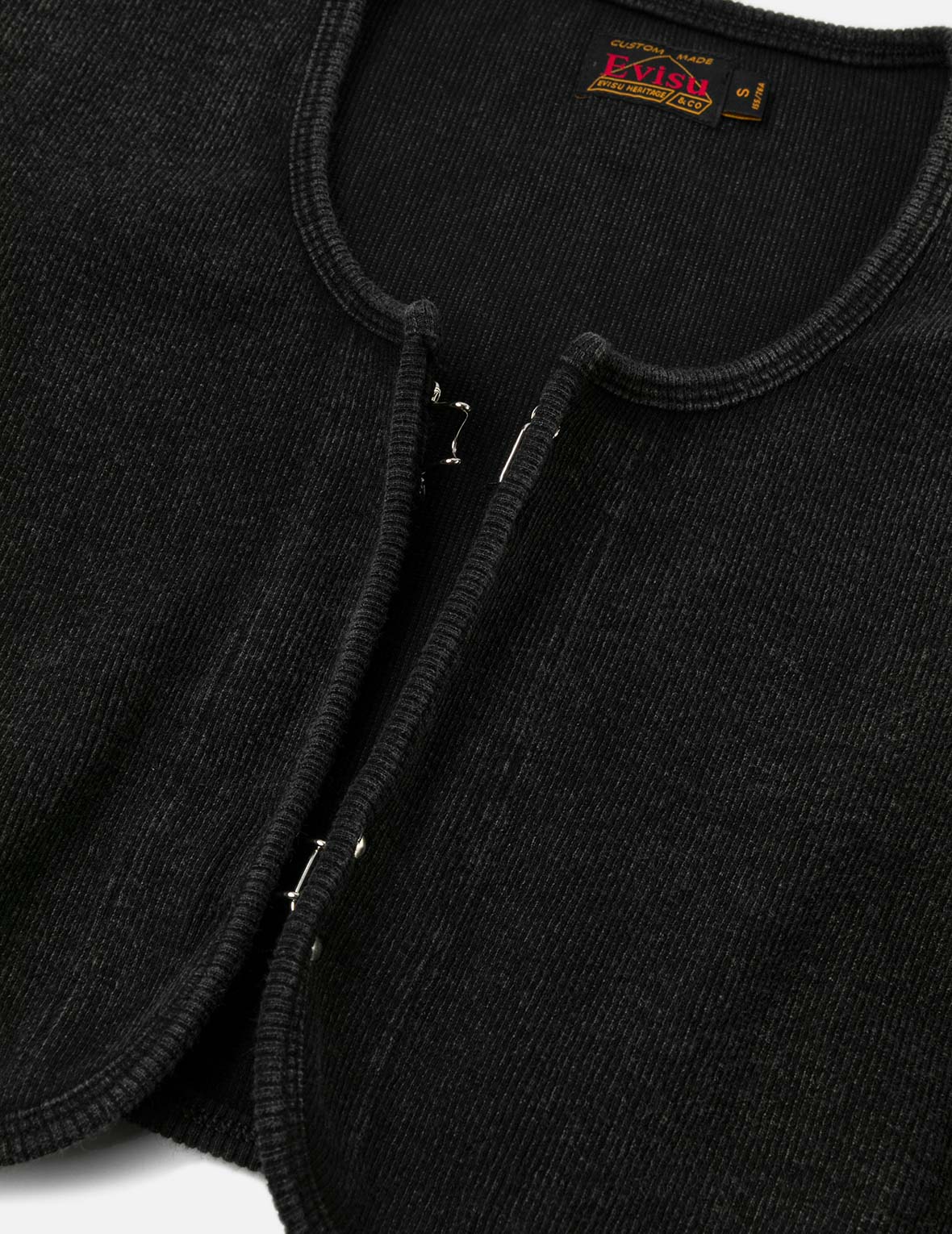 Seagull Embroidery Fashion Fit Knitted Vest Jacket - Image 10