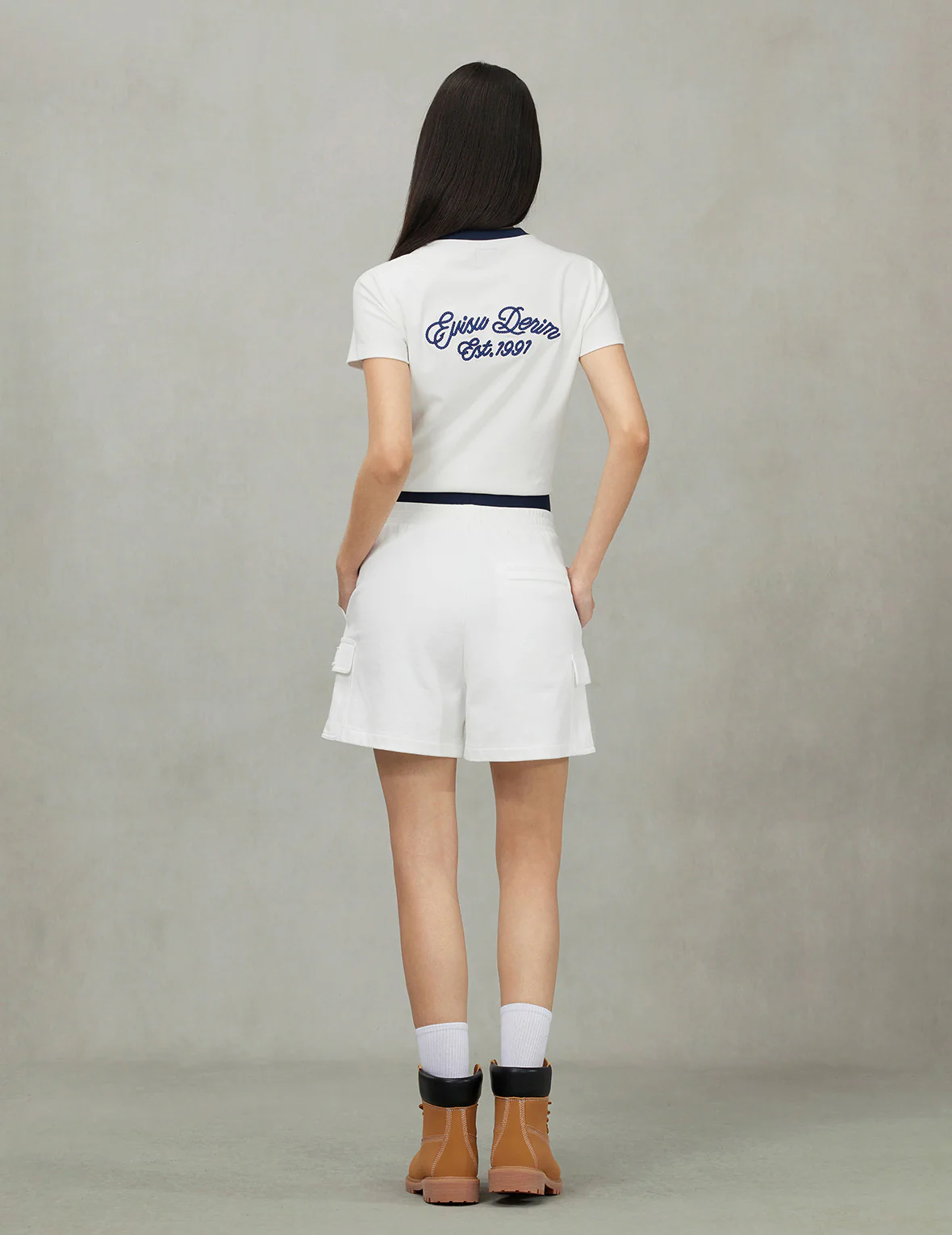 Seagull Embroidery Loose Fit Sweatshorts - Image 4